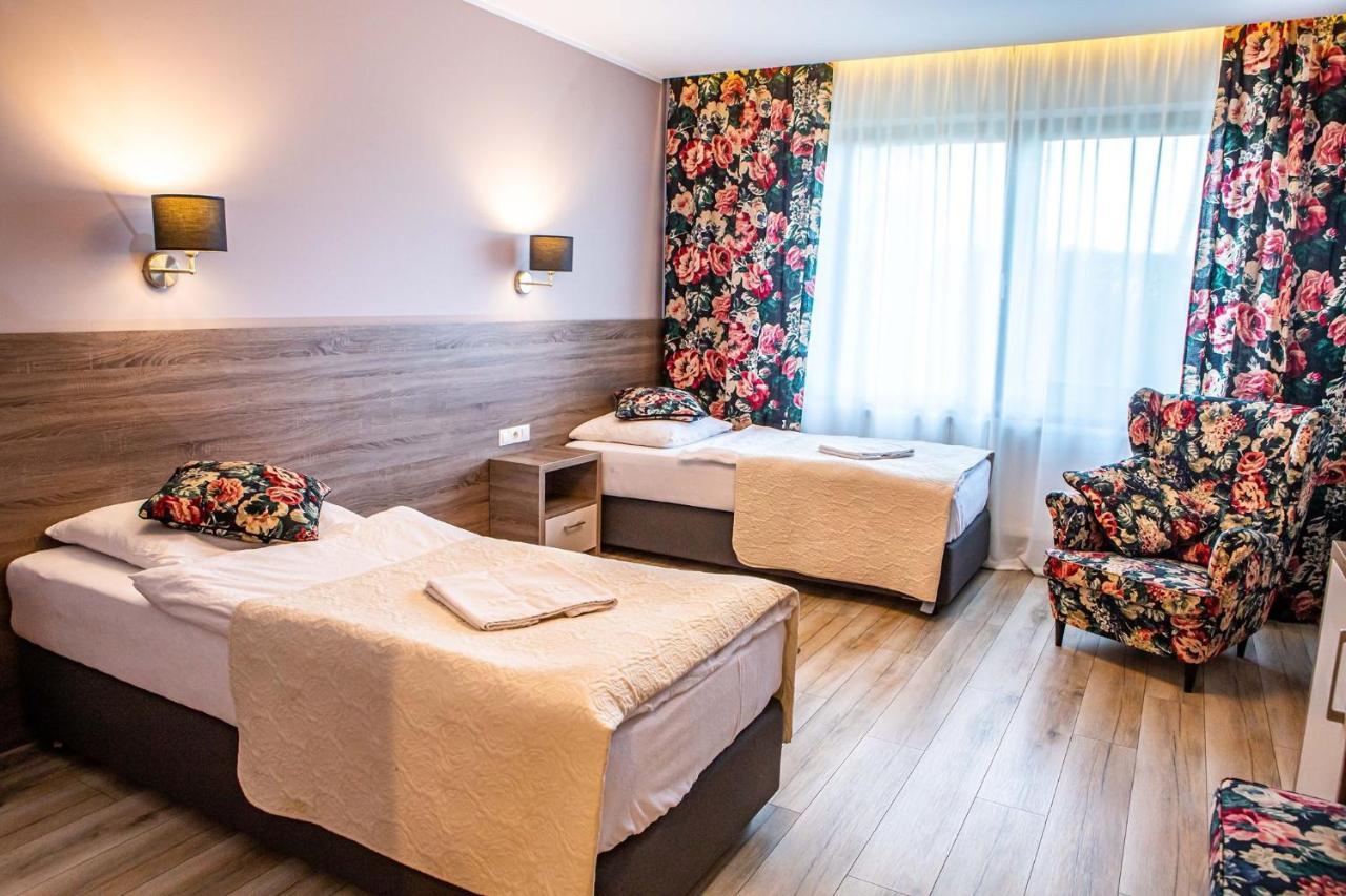 Hostel Ranczo Daniela Pobiedziska Exteriér fotografie